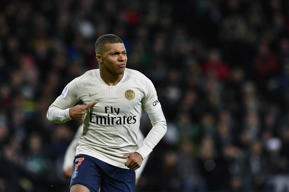 国家高山滑雪中心启动造雪 今冬将开放13条专业雪道